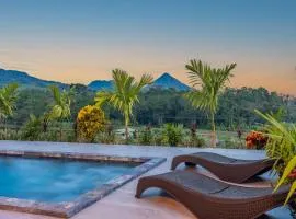 Kaluma Macaw Farmstay Villa