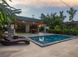 Kaluma Toucan Farmstay Villa