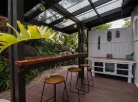Bungalow Eight - 1930s charm near Pukekura Park