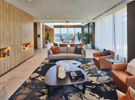 Encore by Mingara, hotel com estacionamento em Tumbi Vmbi