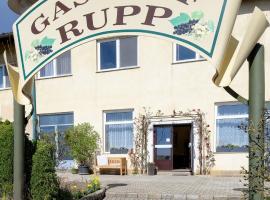 Gasthof Rupp, hotel u gradu Enzersdorf an der Fischa