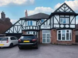 OYO The Pickering Park Hotel