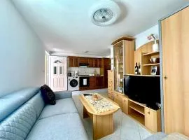 Small house apartment near the beach