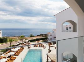 Caramelo Marina Calan Bosch - Adults Only, hotell i Cala'n Bosch