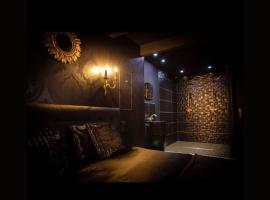 L'évéa Suite Romantique Spa & Sauna, hotel i Roquecor