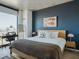 Blueground W Loop pool gym pet area wd CHI-1105