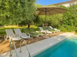 Domus Maria with swimming pool and Free parking