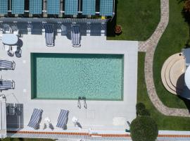 Apartments Manda, hotel v mestu Vodice