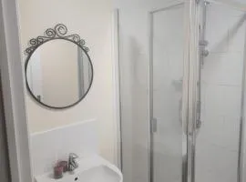 Private Ensuite room in Wolverhampton city centre