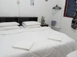 Mulu D Cave Homestay Room 2