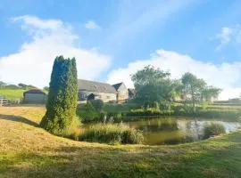 Kemphill Farm Holiday Barn