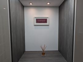 Thames Riverside Retreat Serene 3 Bed Bungalow, bungalow em Walton-on-Thames