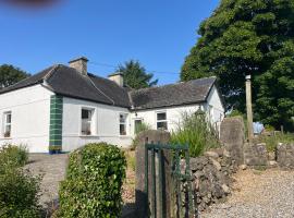 T&iacute;r na Ci&uacute;ine, cottage ở Foxford