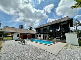 Homestay The Wooden Port Dickson