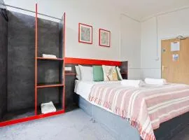 Cosy Studio Flat Near Town Centre & Parking