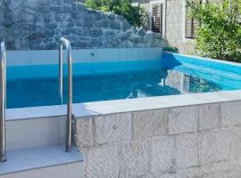 Nice Apartment In Gruda With Kitchen
