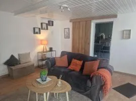 Petite maison chaleureuse