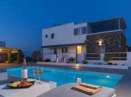 Golden Sunrise Suites in Santorini