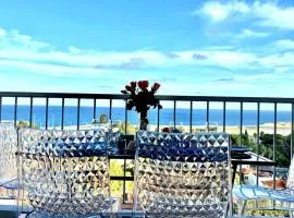 PANORAMIC SEA VIEW - Air conditioning - Terrace - 2 Bedrooms - Kitchen - Wifi - Tramway