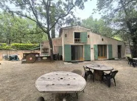 Maison Etona