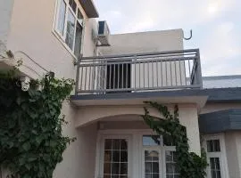 R GARDEN Villa 2 au calme de Baie du tombeau, Appartement 2 chambres et kitchenette