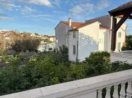 Apartments Villa Antique