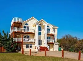 Whalehead Adventure With Ocean Views Pool Spa