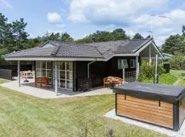 3 Bedroom Lovely Home In Knebel