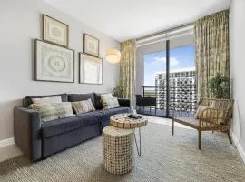 Modern Doral Condo w Free Parking