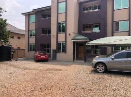 Accra Retreat for Tourists Sleeps 6 Airport Pickup, hotel v destinaci Accra