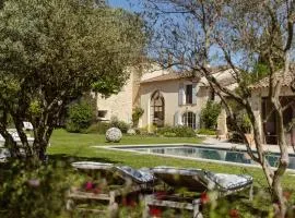 MAS MILLÉSIME - Chambre double - petit déjeuner - piscine - Mas du XVIIIème siècle proche Saint-Rémy-de-Provence