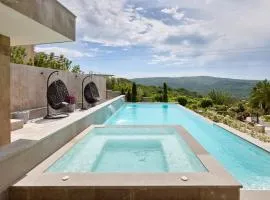 Villa Oaza with Outdoor Pool