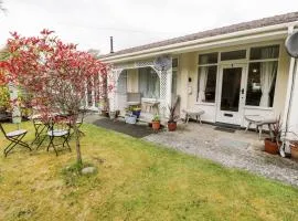 3 Riverside Bungalows