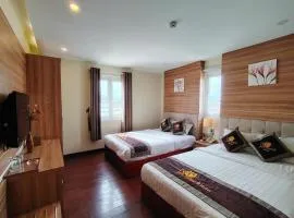Sen Vàng Luxury Hotel