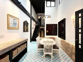 Peranakan House Convenient Stay near Jonker 6-12 pax