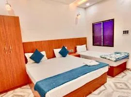 AYODHYA HOTEL "NIRMALA PALACE" Near Railway Station - 500 Meter Walking Distance From Shree Ram Janam Bhoomii & 400 Meter From Hanuman Garhi Temple - Restaurant # wifi #Free Parking Available - A Premium Hotel In Ayodhya