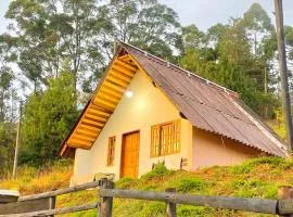 Chalé em Monte Verde com Lareira e vista das montanhas