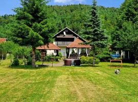 Kuća za odmor Mali Lug, Gorski kotar, resort ski di Čabar
