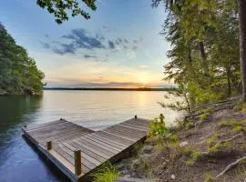 Peaceful Lakefront Maine Cabin with Sunset Views