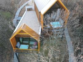 Erdei Szelenc&eacute;k, hotel con tinas de hidromasaje en Sukor&oacute;