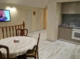 Ela house