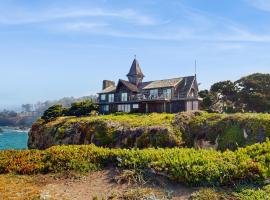Ocean Breeze, hotel met hottubs in Fort Bragg