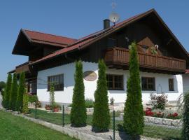 Privatpension Eberth, hotel barato en Bogen