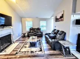 Warm haven minutes from downtown