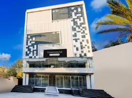 Super Townhouse JP Nagar Miyapur, ξενοδοχείο στο Χιντεραμπάντ