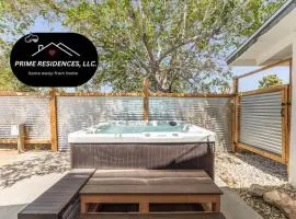 Hot Tub-Firepit-Star Gazing-5 min to Joshua Tree National Park!