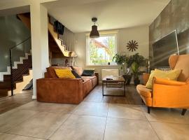 Apartamenty Karkonoska Polana โรงแรมในStaniszów