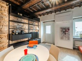 Romantic Apartment in Sori - 10 Meters from the Sea, hotel a Sori