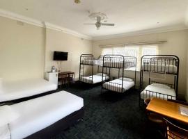 Bomaderry Hotel, hotel v destinaci Bomaderry