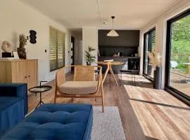 Heron - Luxurious Off-Grid Eco Cabin with River views